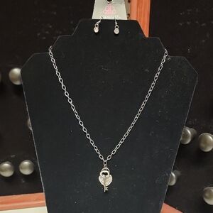 Paparazzi Necklace - Pop And LOCKET - Gunmetal